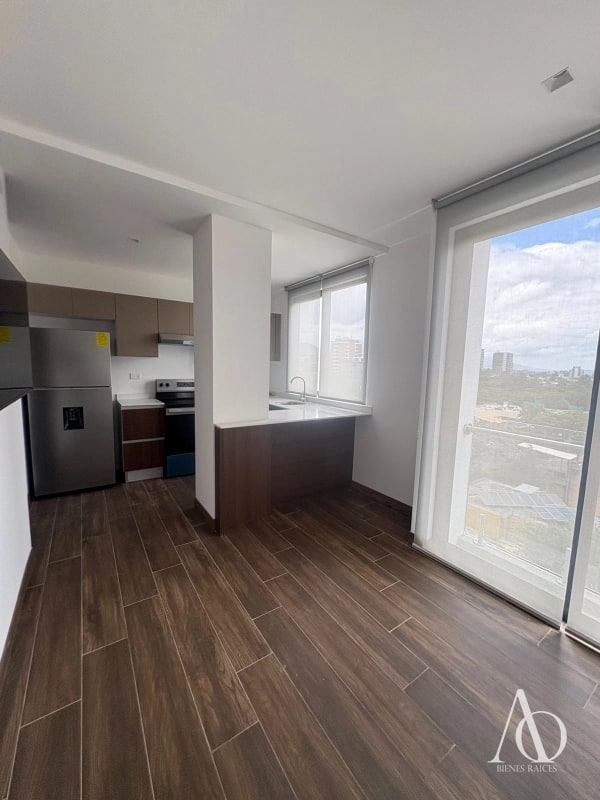 Apartamento en Alquiler Edificio Vila Quince, zona 15 VH2 N6-N7 / EN DIRECTO 04 - 3