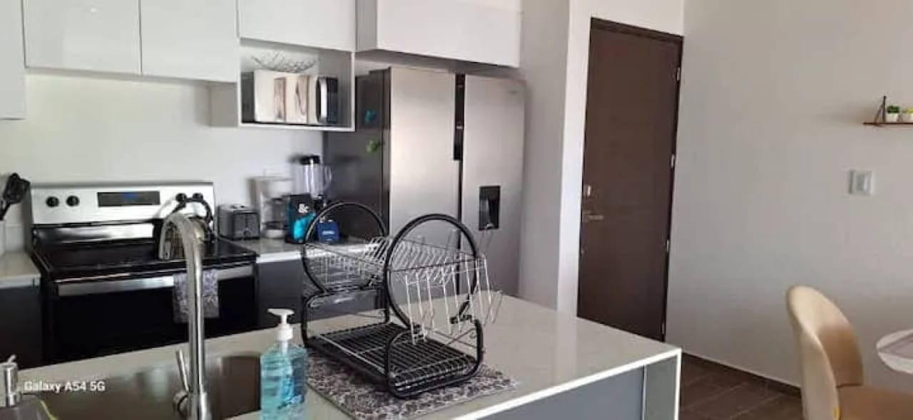 Apartamento en Renta, Parque Mateo zona 7. Amueblado y equipado! — Apartamento en Alquiler en Parque Mateo, Zona 7, Guatemala, Ciudad — foto 1 de 14