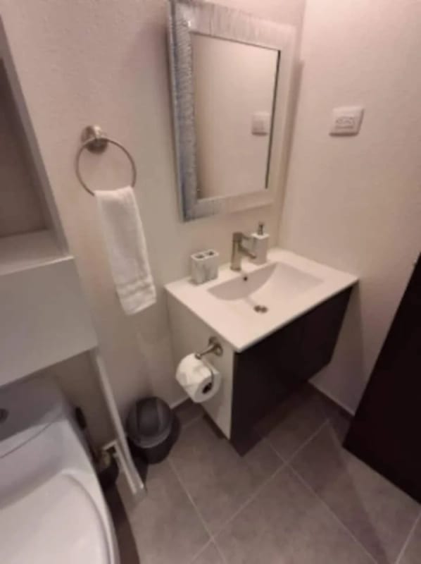 Apartamento en Renta, Parque Mateo zona 7. Amueblado y equipado! — Apartamento en Alquiler en Parque Mateo, Zona 7, Guatemala, Ciudad — foto 4 de 14