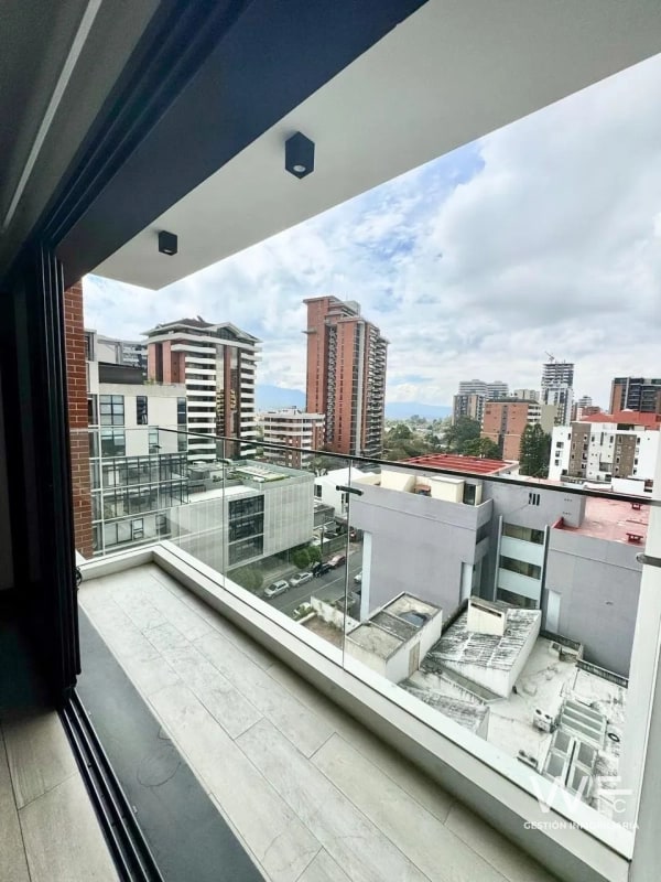 VENDO APARTAMENTO ZONA 14 - 13