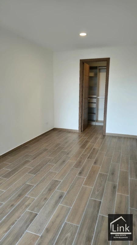 venta de Apartamento zona 14 PARQUE 14 - 5