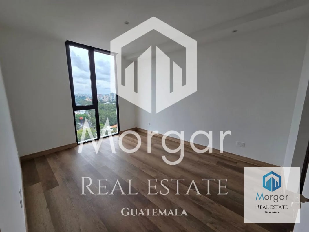 Apartamento en Alquiler en Zona 15 de 2 Dormitorios en $1,660 - 4