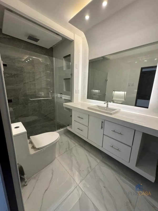Apartamento en Renta totalmente nuevos y con finos acabados. - 2