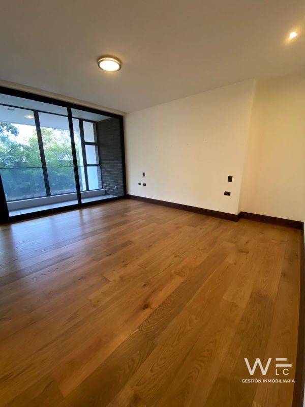 VENDO APARTAMENTO ZONA 16 - 3