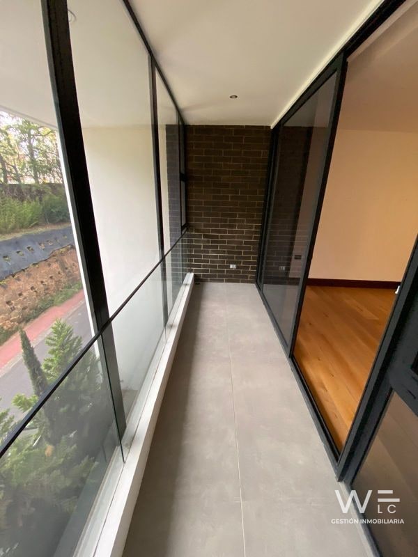 VENDO APARTAMENTO ZONA 16 - 5