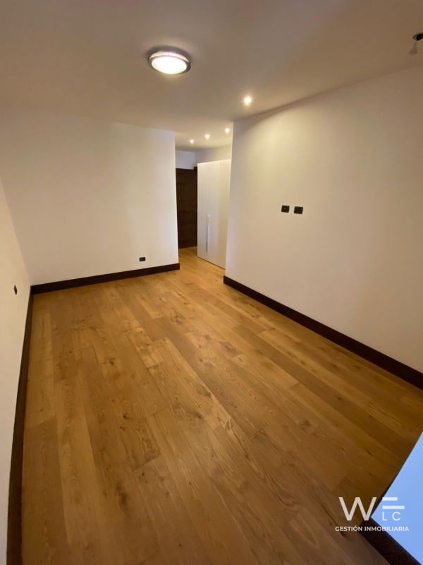 VENDO APARTAMENTO ZONA 16 - 14