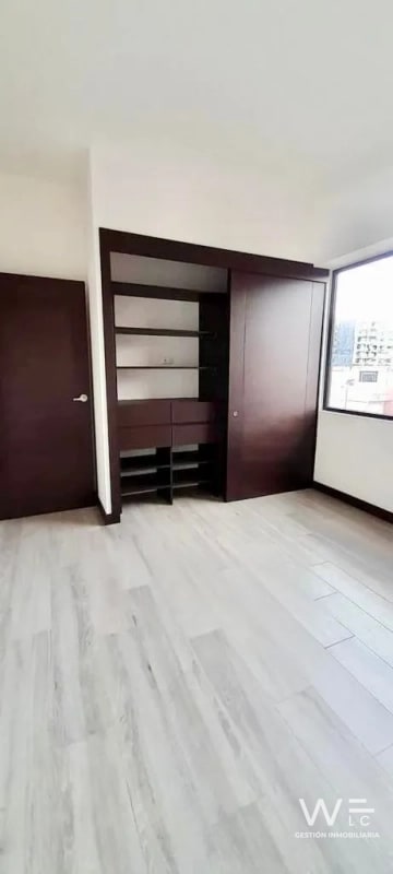 VENDO APARTAMENTO ZONA 14 NOVUS - 11