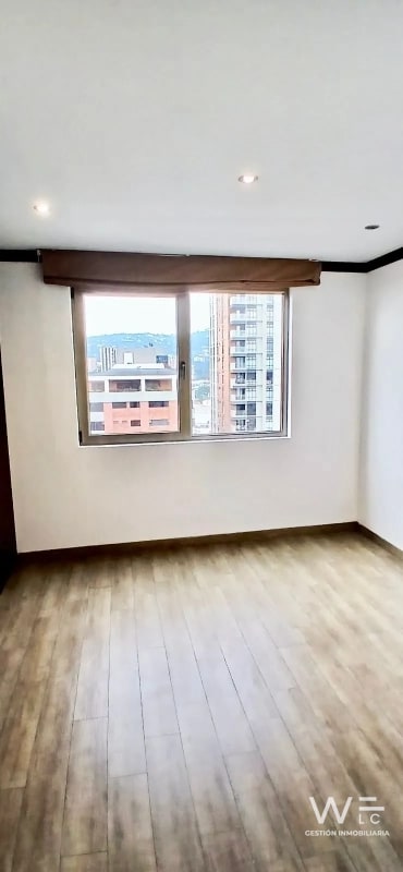 ALQUILO APARTAMENTO ZONA 10 - 13