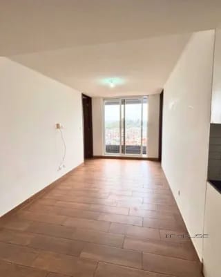 Apartamento en Venta Zona 2 Nivel Alto para Inversionista — Apartamento en Venta en Edificio Roque, Zona 2, Guatemala, Ciudad — miniatura 5 de 11