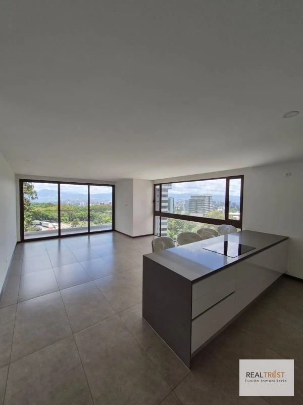 EN VENTA PRECIOSO APARTAMENTO CON TERRAZA, SAN LÁZARO ZONA 15 - 1