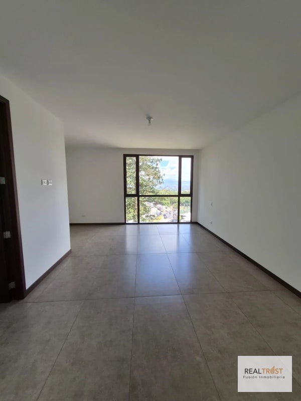 EN VENTA PRECIOSO APARTAMENTO CON TERRAZA, SAN LÁZARO ZONA 15 - 8