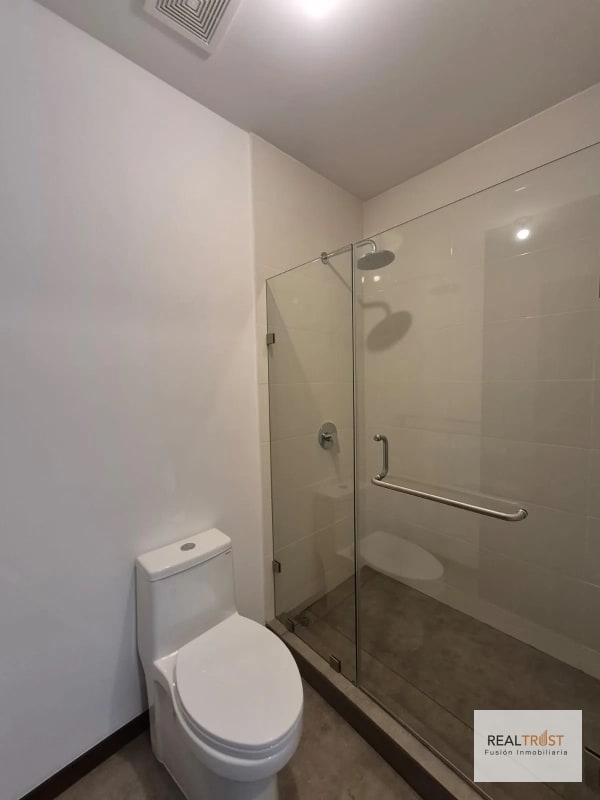 EN VENTA PRECIOSO APARTAMENTO CON TERRAZA, SAN LÁZARO ZONA 15 - 4