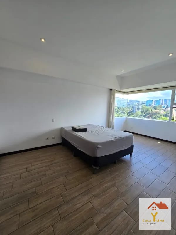 Apartamento en alquiler zona 10 amueblado Ferrara 10 — Apartamento en Alquiler en Zona Pradera, Zona 10, Guatemala, Ciudad — foto 4 de 14
