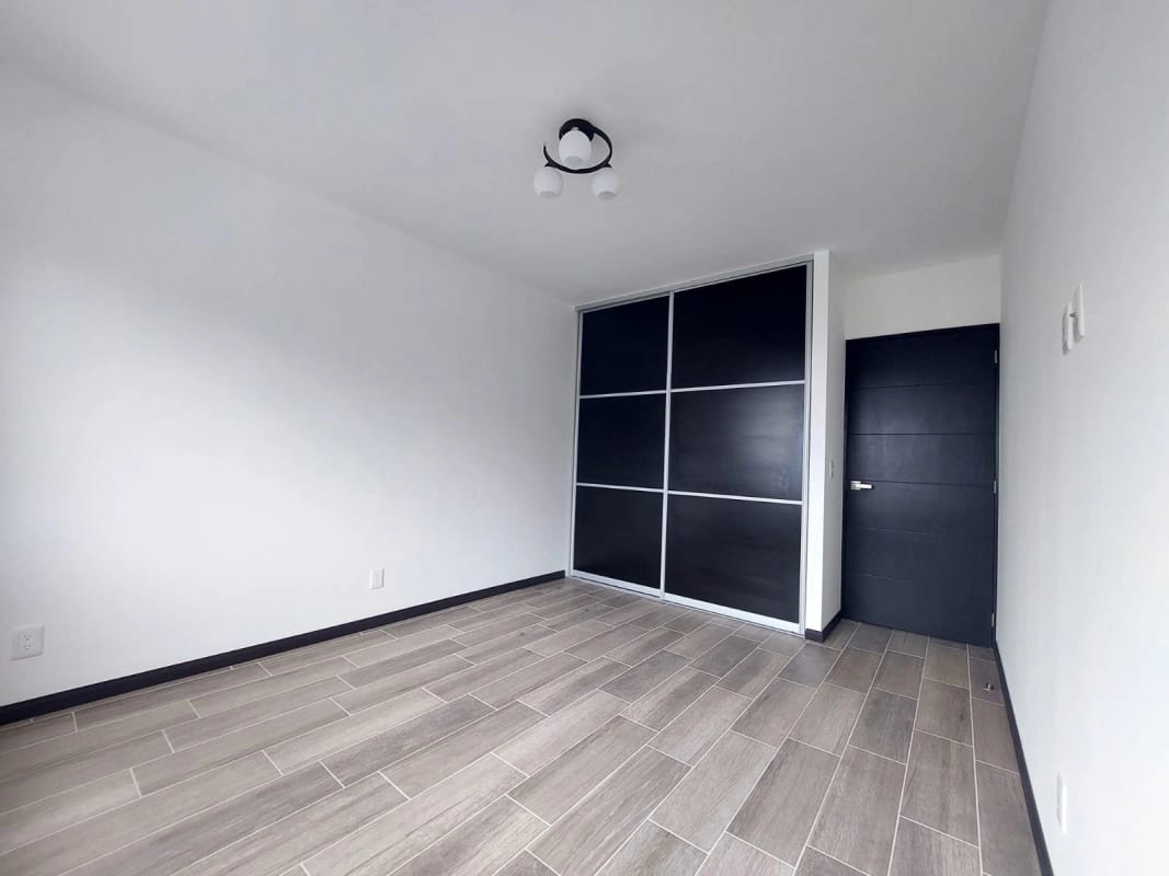 Apartamento en Renta Segheria zona 14 — Apartamento en Alquiler en Segheria, Zona 14, Guatemala, Ciudad — foto 11 de 13