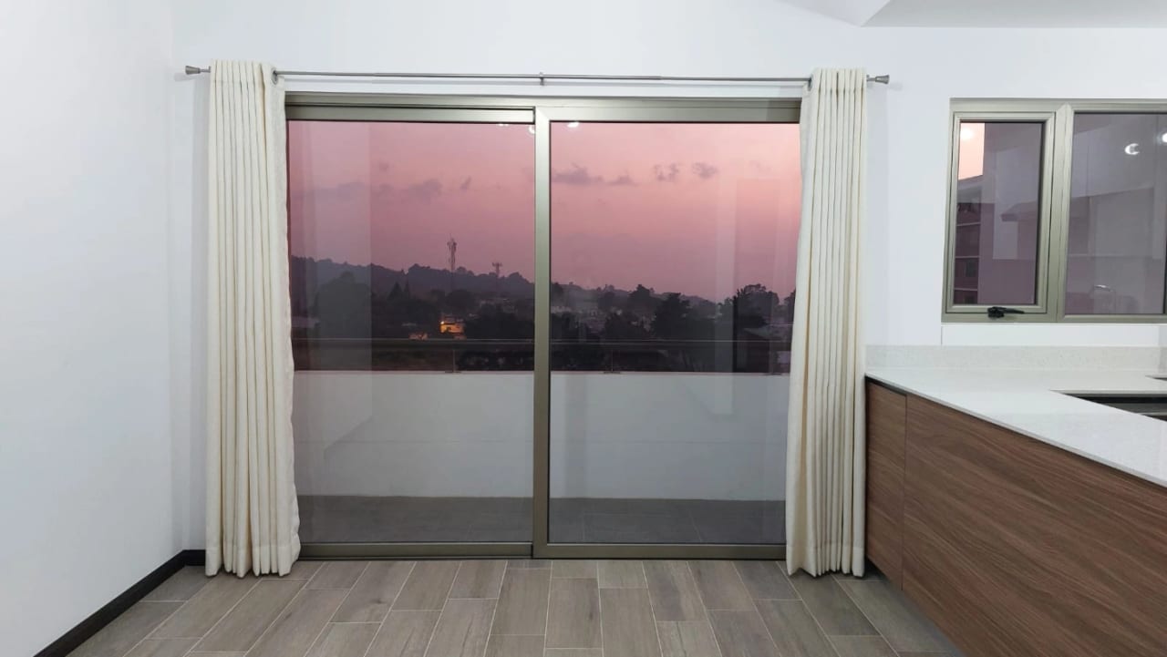 Apartamento en Renta Segheria zona 14 — Apartamento en Alquiler en Segheria, Zona 14, Guatemala, Ciudad — foto 5 de 13