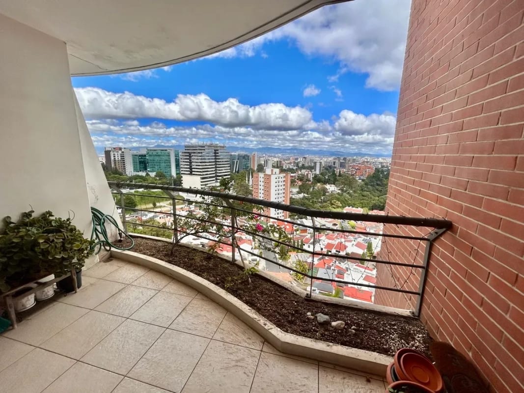 Apartamento en Alquiler Edificio Las Pilas Zona 15 — Apartamento en Alquiler en Las Pilas, Zona 15, Guatemala, Ciudad — foto 1 de 17