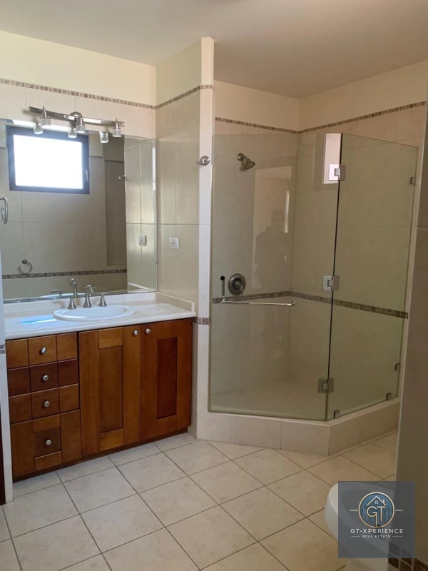 Lindo y amplio apartamento en venta en edificio zona 14 - 4