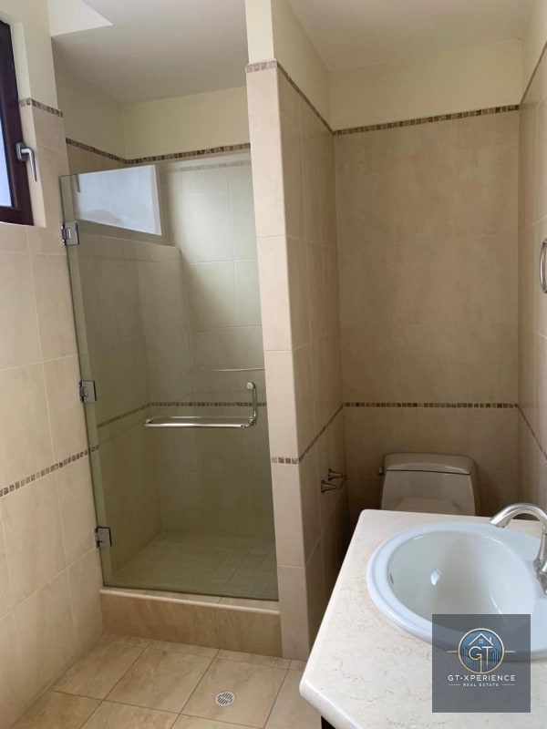 Lindo y amplio apartamento en venta en edificio zona 14 - 2