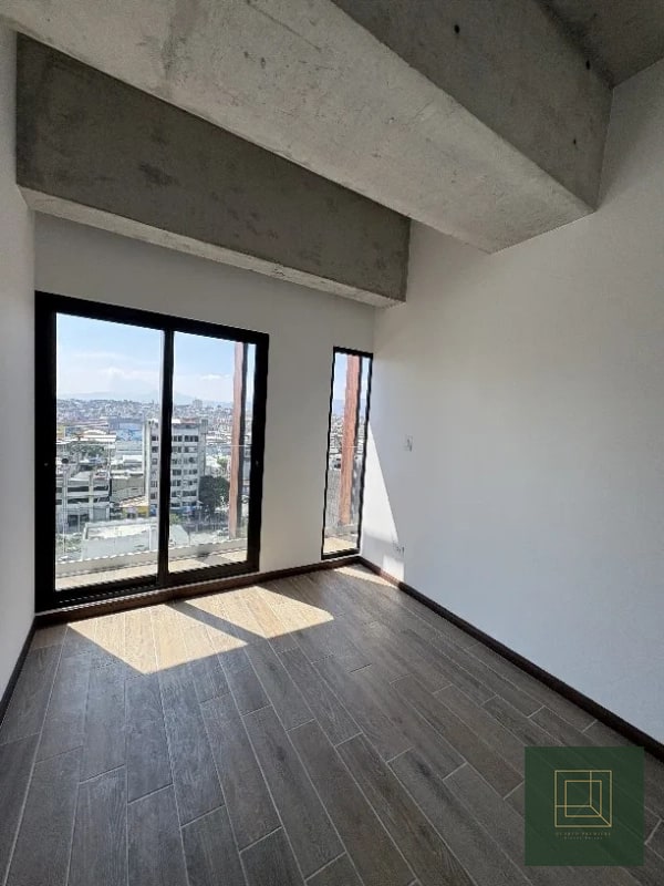 Apartamento en renta en edificio Séptimo zona 4 - 7
