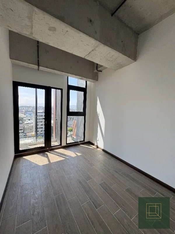 Apartamento en renta en edificio Séptimo zona 4 - 5