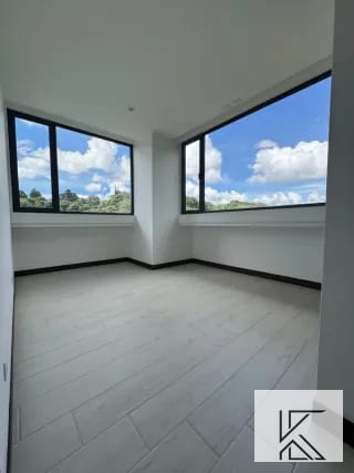 Moderno apartamento en Spazzio Residences – Vista Hermosa III, Zona 15 — Apartamento en Venta en Spazio, Zona 15, Guatemala, Ciudad — miniatura 6 de 12