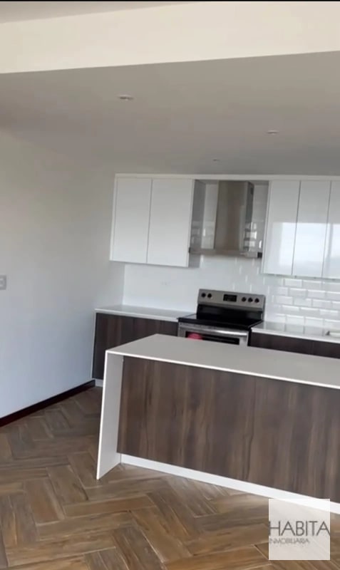 Apartamento en Venta y/o Renta zona 10 - 11