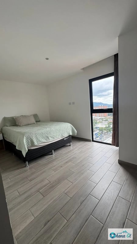 APARTAMENTO AMUEBLADO EN RENTA ZONA 10 EDIF. PARQUE 10 - 1