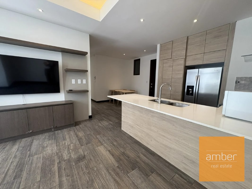Apartamento en Lirios de Cayalá, zona 16 - 7