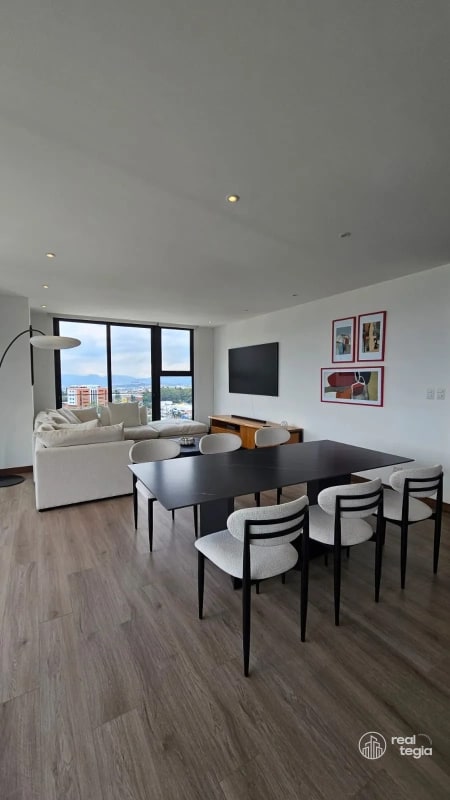 APARTAMENTO ZONA 13 - 10
