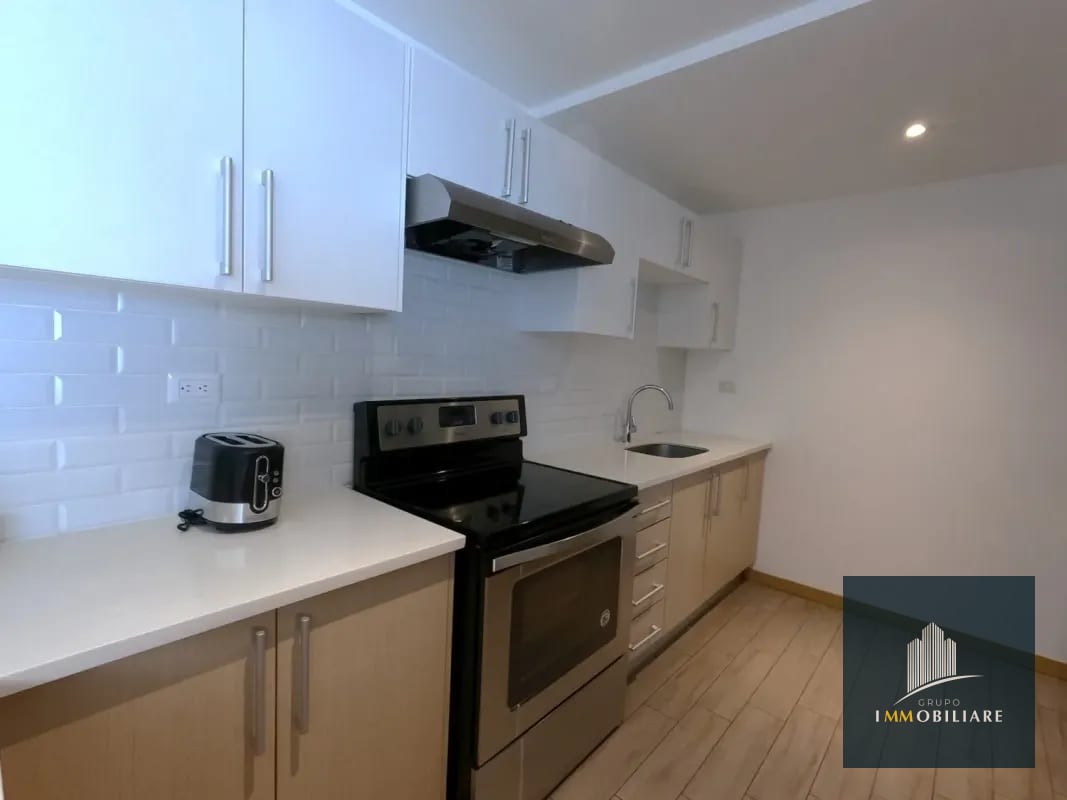 Apartamento en alquiler City Haus zona 10 económico — Apartamento en Alquiler en City Haus, Zona 10, Guatemala, Ciudad — foto 13 de 17