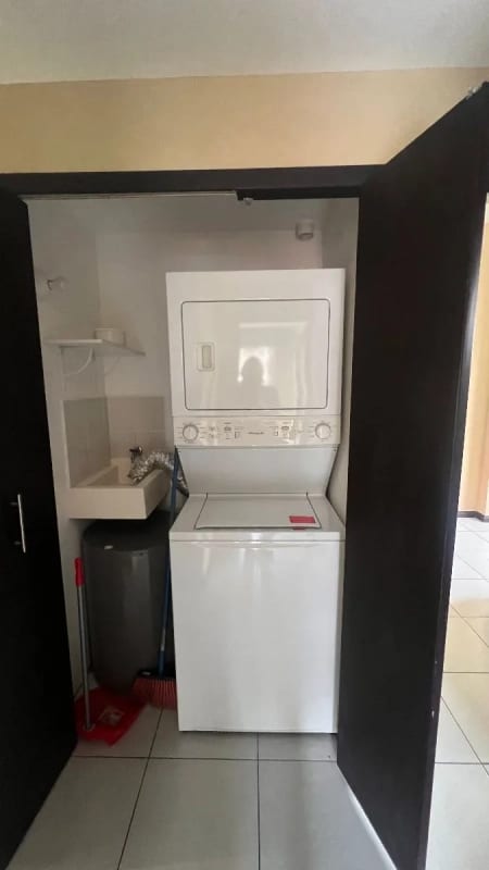 ALQUILER APARTAMENTO AMUEBLADO ZONA 4 MIXCO — Apartamento en Alquiler en Vistas de la floresta, Zona 4 Mixco, Guatemala, Ciudad — foto 7 de 16