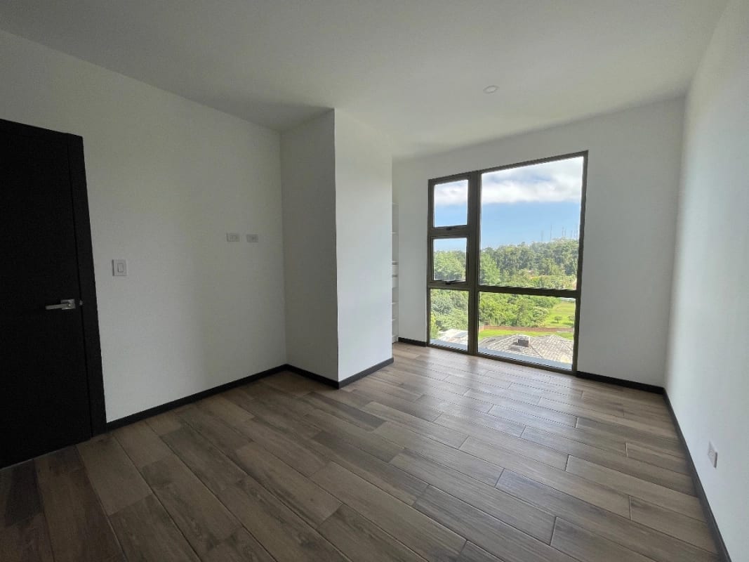 Apartamento Renta Muxbal Viaggio KM 9.2 CAES, 100 Mts ~ 2 Dormitorios $1,000 — Apartamento en Alquiler en Muxbal, Guatemala, Ciudad — foto 2 de 5