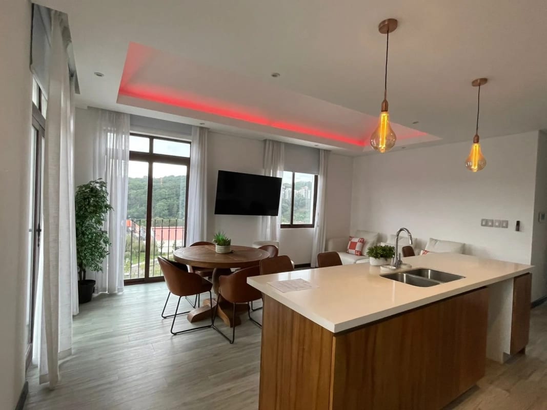 Apto amoblado en renta en LIRIOS DE CAYALÁ zona 16 — Apartamento en Alquiler en Lirios de Cayalá II, Zona 16, Guatemala, Ciudad — foto 8 de 10
