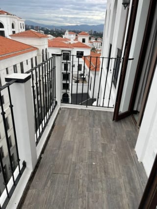 Apto amoblado en renta en LIRIOS DE CAYALÁ 2 zona 16 — Apartamento en Alquiler en Lirios de Cayalá II, Zona 16, Guatemala, Ciudad — miniatura 2 de 13