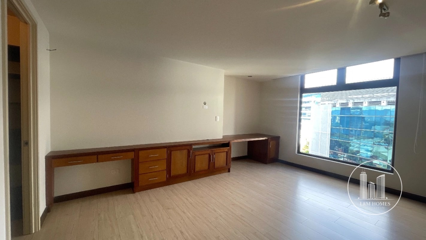 Lindo apartamento en renta o venta en zona 10 a minutos de Zona Pradera - 4