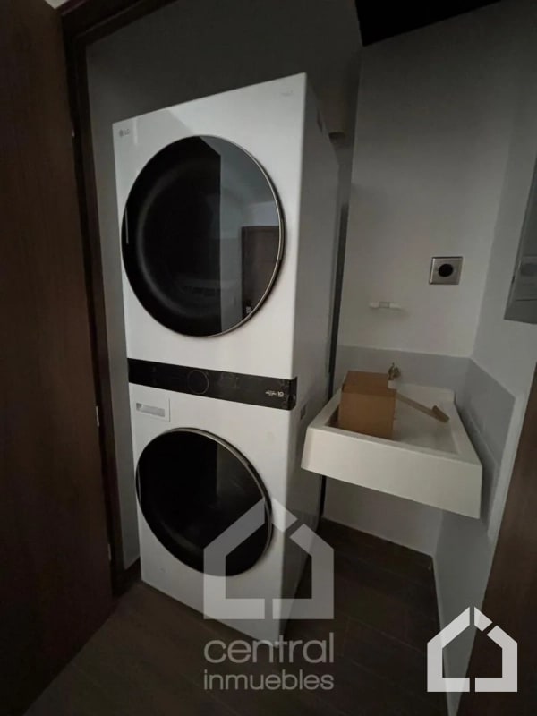 Apartamento amueblado de 2 habitaciones en RENTA en Parque 14 - 9