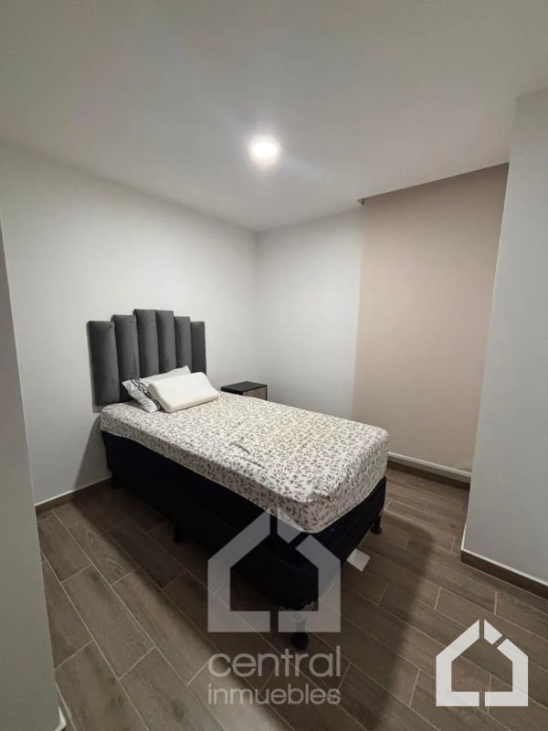 Apartamento amueblado de 2 habitaciones en RENTA en Parque 14 - 5