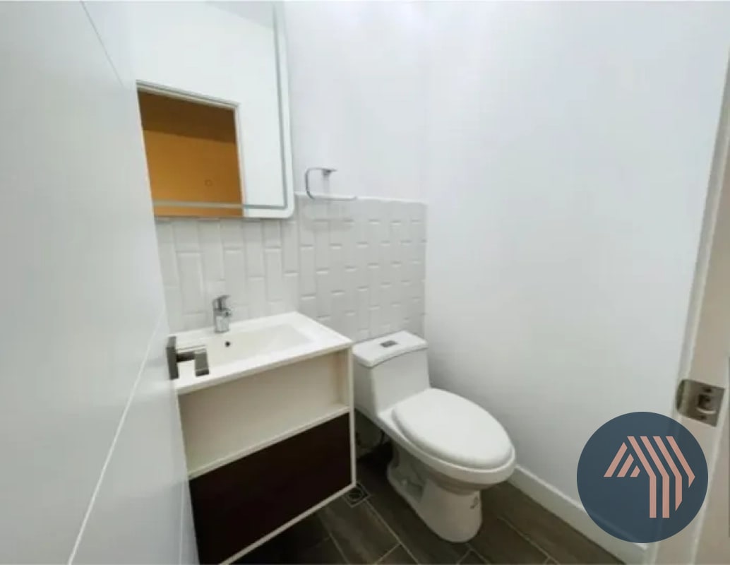 ALQUILER DE MODERNO APTO. AMUEBLADO - GRANAT, ZONA 4 - 7