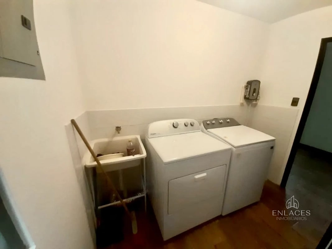Zona 16 • Apartamento en renta • Edificio Natur Premium - 7