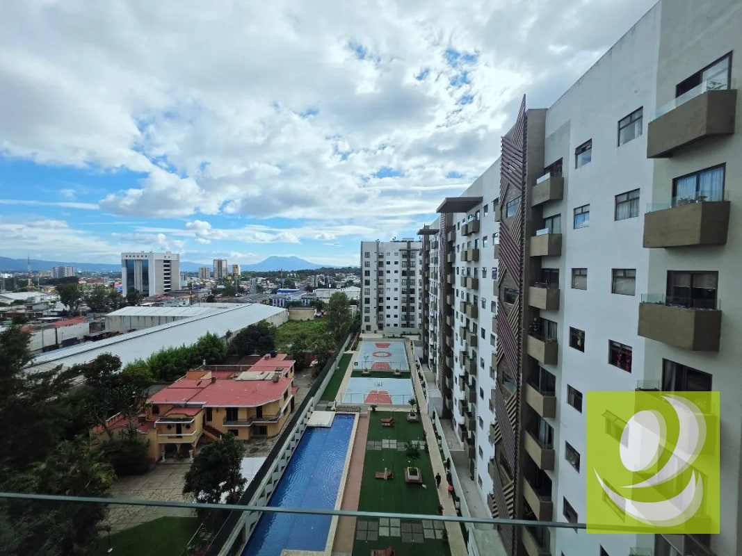 Apartamento en Venta en Di Fiori Zona 7 con patio - 1
