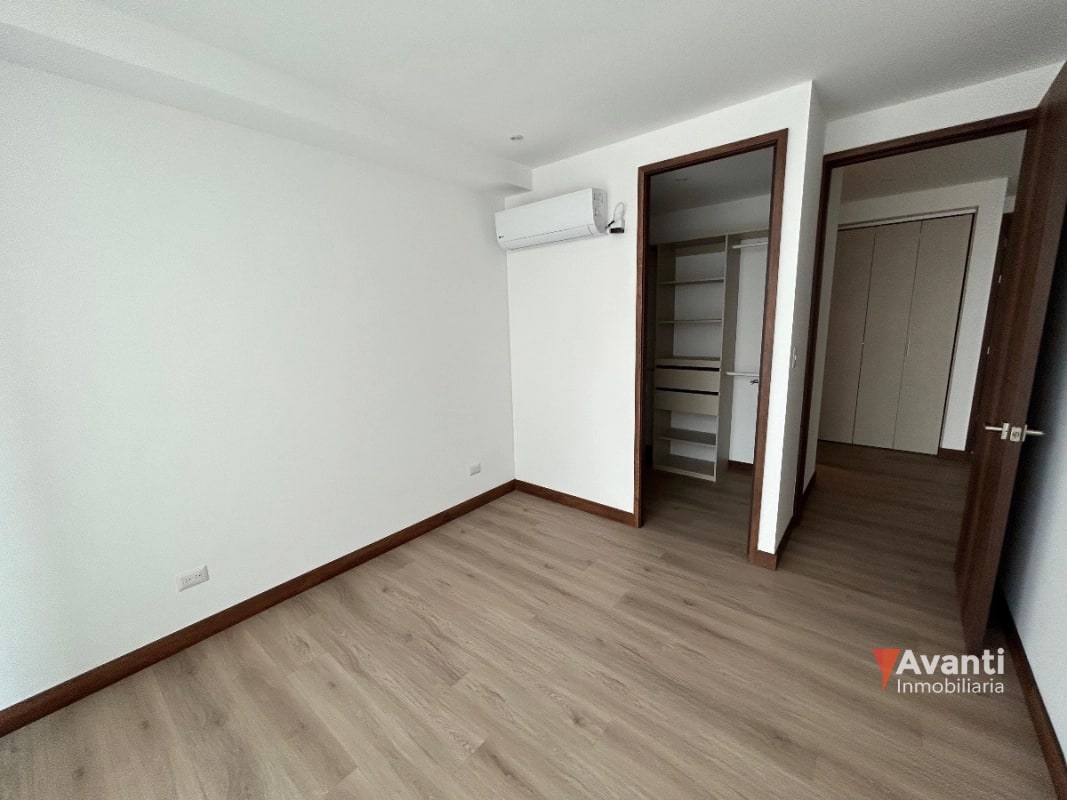 VENTA APARTAMENTO ZONA 13, ARTIS - 3