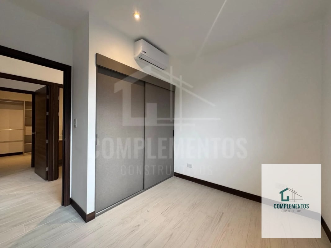 Apartamento en renta zona 15 - 5