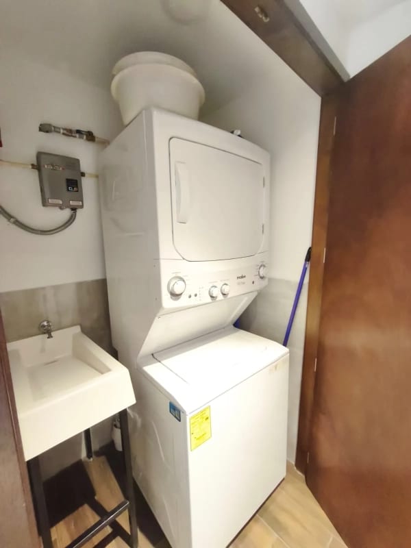Apartamento  Amueblado en Renta - Zona 10 (Opción a Venta) — Apartamento en Alquiler en Zona 10, Guatemala, Ciudad — foto 6 de 17