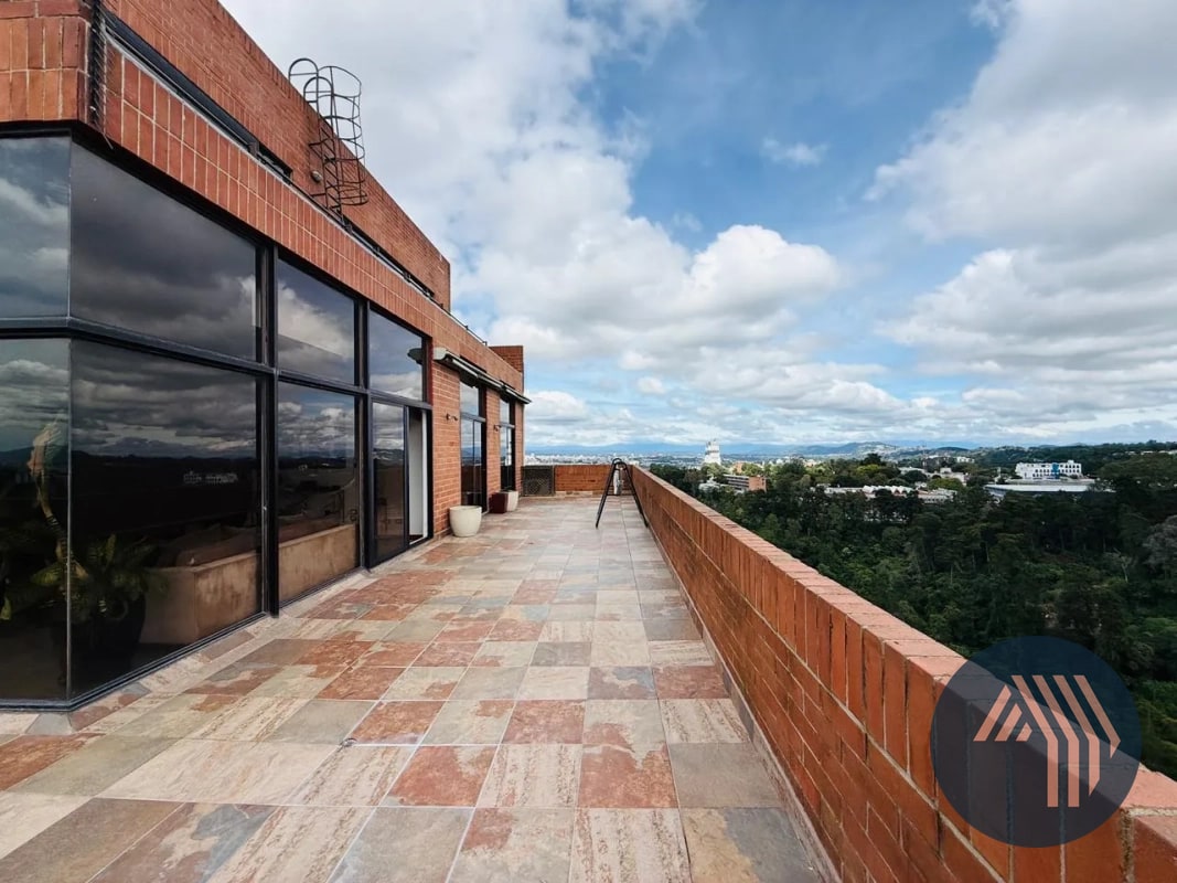 ALQUILER DE PENTHOUSE CON AMPLIA TERRAZA - CATALONIA, ZONA 15 - 11