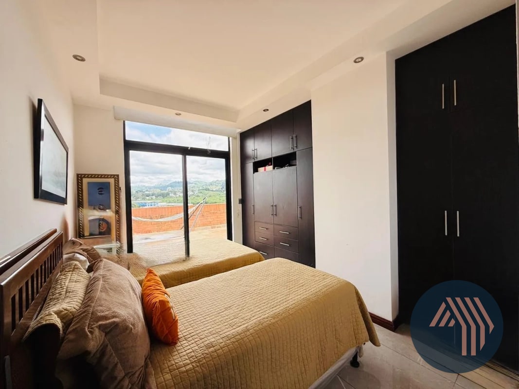 ALQUILER DE PENTHOUSE CON AMPLIA TERRAZA - CATALONIA, ZONA 15 - 7
