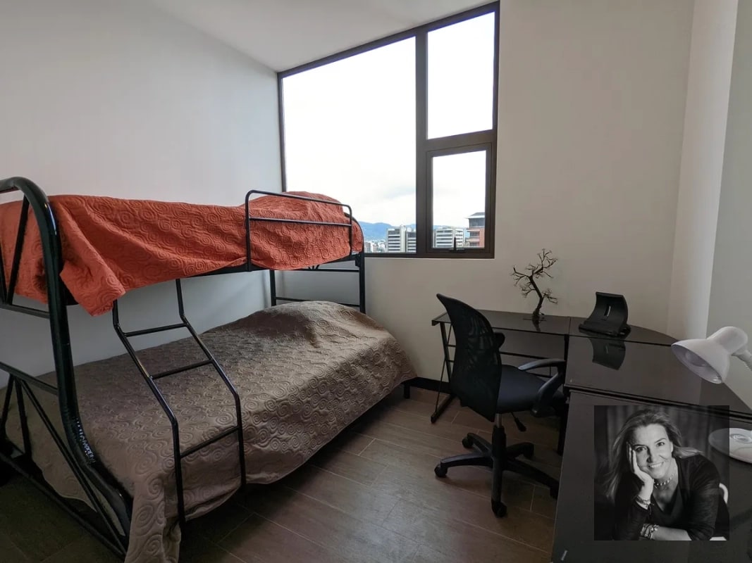 Apartamento Amueblado en Venta – Edificio DiagoSeis, Zona 10 - 9