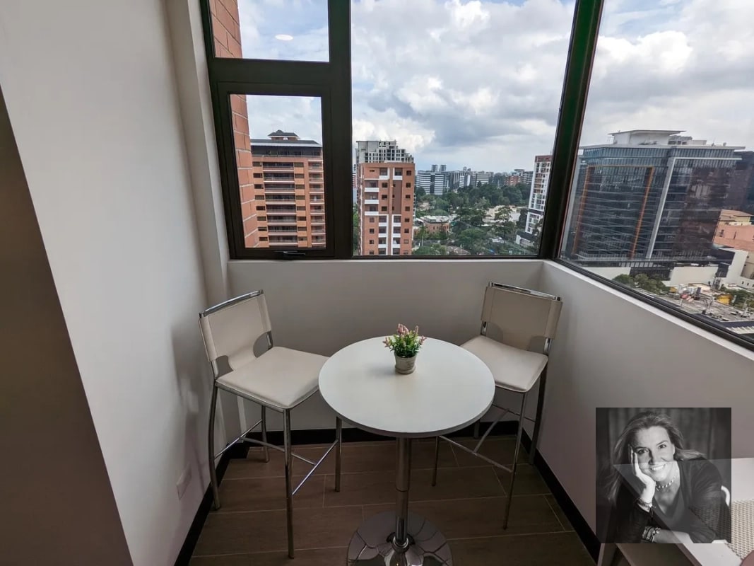 Apartamento Amueblado en Venta – Edificio DiagoSeis, Zona 10 - 6