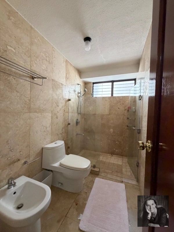 Apartamento en Renta/Venta zona 10 - 5