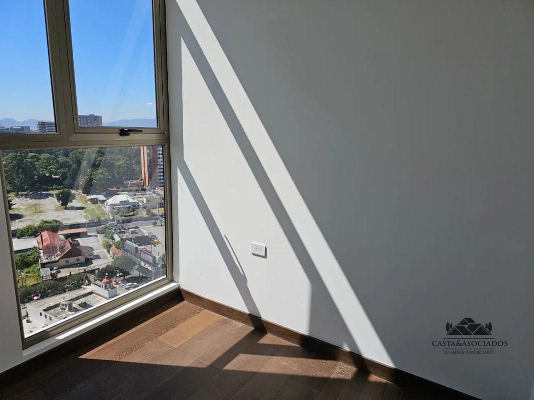 APARTAMENTOS EN VENTA ZONA 10 - 9