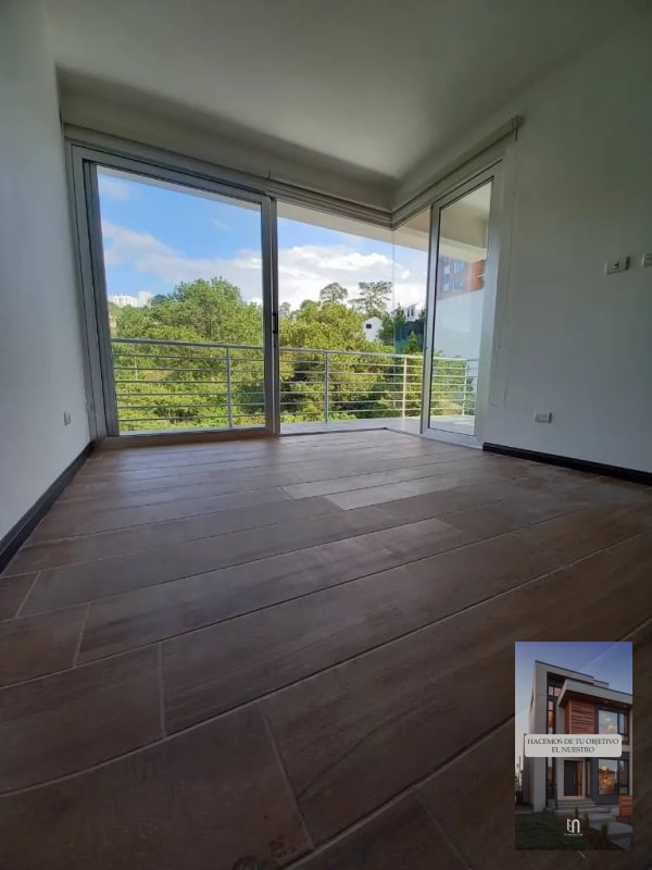VENDO APARTAMENTO EN ZONA 16 - 12